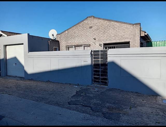 3 BEDROOM FREESTANDING FOR SALE IN BEACON VALLEY